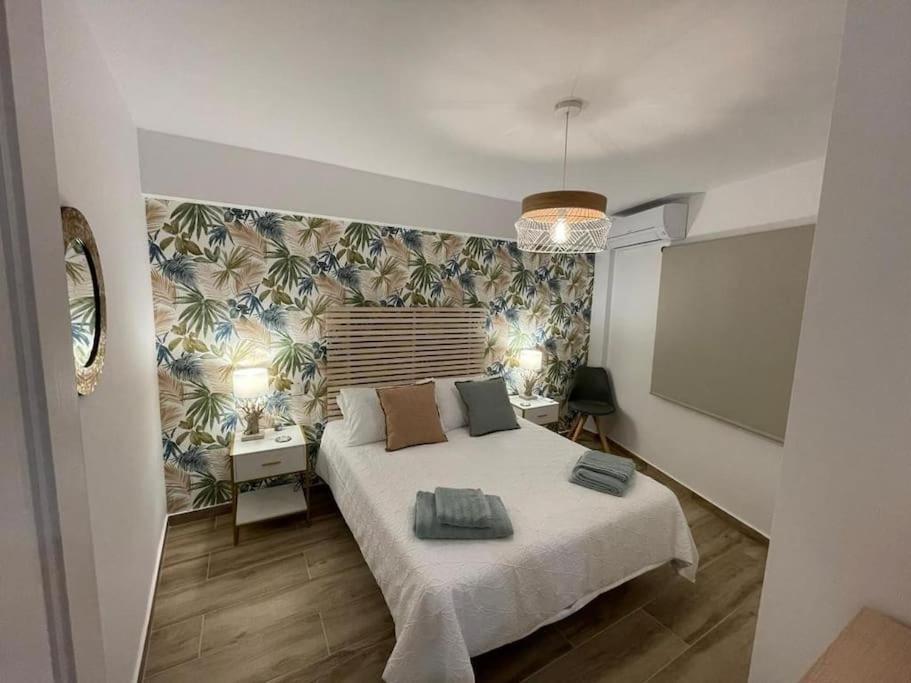 Waterfront 3 Bed Apartment, 90M From The Beach Platja de Larenal Extérieur photo